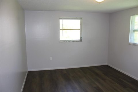 Immobilier commercial à vendre à Punta Gorda, Floride: 3 chambres, 148.46 m2 № 2141884 - photo 10