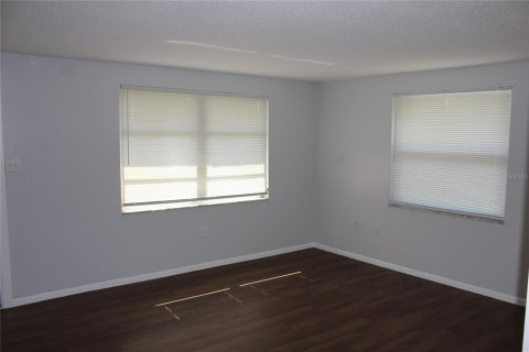 Immobilier commercial à vendre à Punta Gorda, Floride: 3 chambres, 148.46 m2 № 2141884 - photo 23