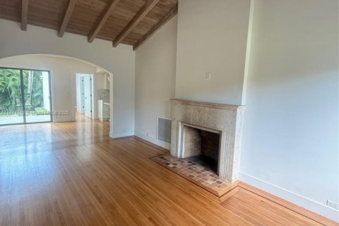 Villa ou maison à vendre à Miami, Floride: 3 chambres, 141.21 m2 № 1925298 - photo 2