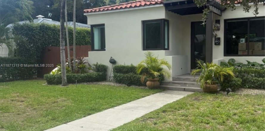 Villa ou maison à Miami, Floride 3 chambres, 141.21 m2 № 1925298