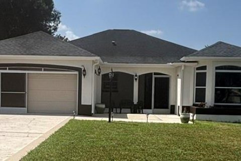 House in Lady Lake, Florida 3 bedrooms, 183.57 sq.m. № 2149494 - photo 3