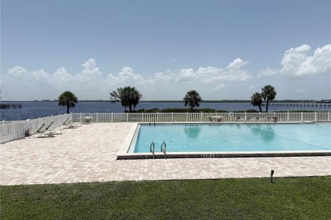 Condominio en venta en Port Charlotte, Florida, 1 dormitorio, 57.23 m2 № 1850293 - foto 29