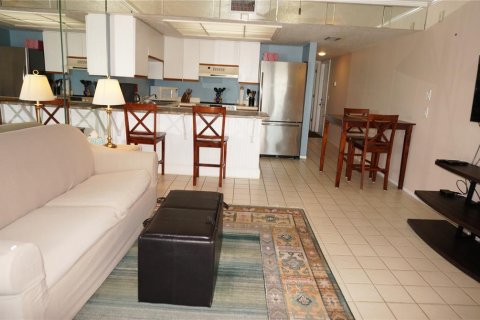 Condominio en venta en Port Charlotte, Florida, 1 dormitorio, 57.23 m2 № 1850293 - foto 7