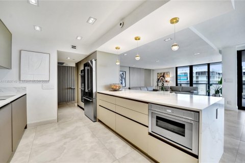 Copropriété à louer à Aventura, Floride: 4 chambres, 219.25 m2 № 1966539 - photo 19