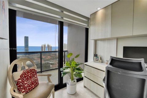 Copropriété à louer à Aventura, Floride: 4 chambres, 219.25 m2 № 1966539 - photo 13