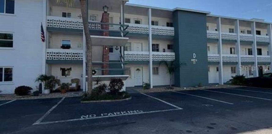 Condo in Bradenton, Florida, 2 bedrooms № 2121272