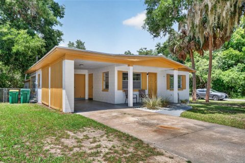 House in Eustis, Florida 2 bedrooms, 117.43 sq.m. № 2110388 - photo 2