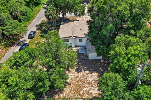 House in Eustis, Florida 2 bedrooms, 117.43 sq.m. № 2110388 - photo 26