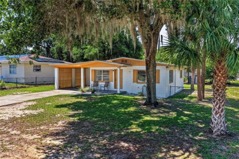 House in Eustis, Florida 2 bedrooms, 117.43 sq.m. № 2110388 - photo 27