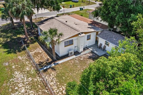 House in Eustis, Florida 2 bedrooms, 117.43 sq.m. № 2110388 - photo 24