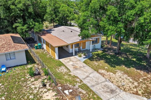 House in Eustis, Florida 2 bedrooms, 117.43 sq.m. № 2110388 - photo 23