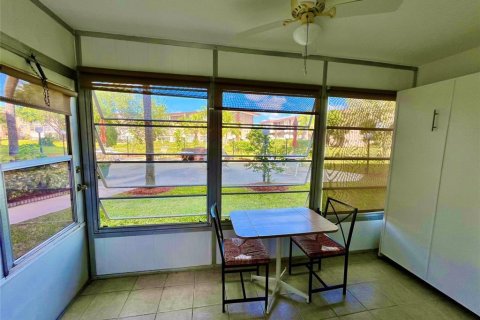 Condo à Lauderdale Lakes, Floride, 1 chambre № 2317831