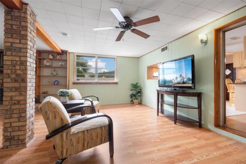 Casa en venta en Tampa, Florida, 3 dormitorios, 183.57 m2 № 2093967 - foto 12