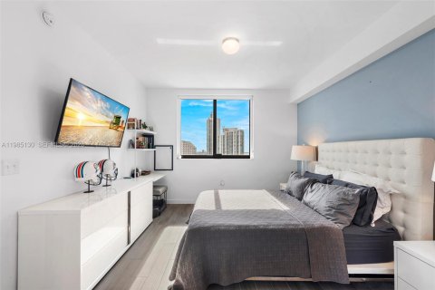 Снять в аренду кондоминиум в Майами, Флорида 1 спальня, 62.62м2, № 2050880 - фото 16