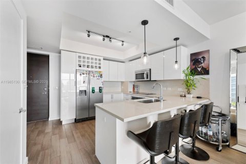 Снять в аренду кондоминиум в Майами, Флорида 1 спальня, 62.62м2, № 2050880 - фото 7