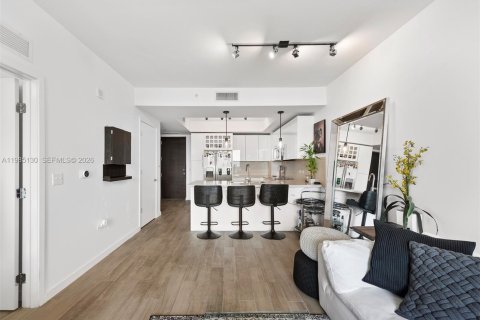 Снять в аренду кондоминиум в Майами, Флорида 1 спальня, 62.62м2, № 2050880 - фото 10