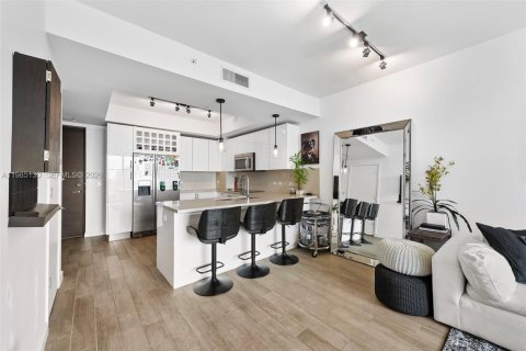 Снять в аренду кондоминиум в Майами, Флорида 1 спальня, 62.62м2, № 2050880 - фото 8