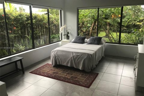 House in Dania Beach, Florida 3 bedrooms, 156.82 sq.m. № 1891386 - photo 23