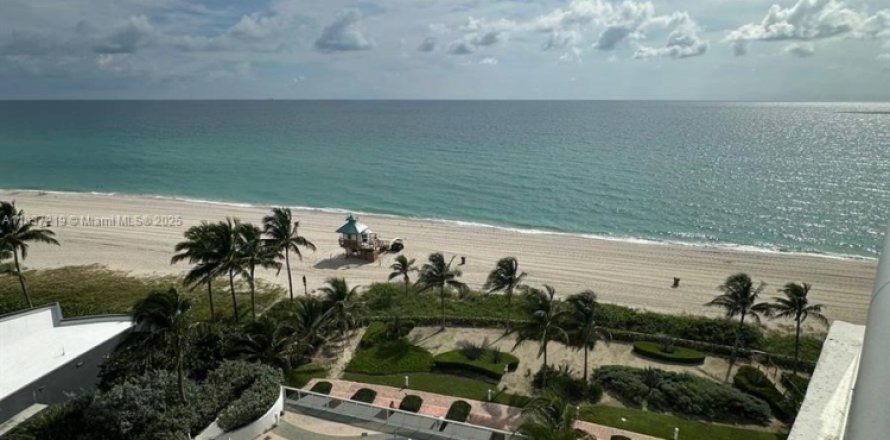 Condo à Sunny Isles Beach, Floride, 3 chambres  № 1821875