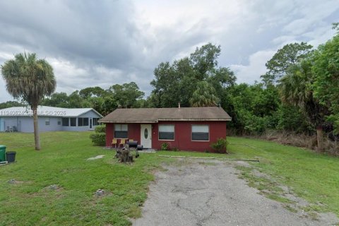 House in St. Lucie, Florida 2 bedrooms, 75.81 sq.m. № 1997853