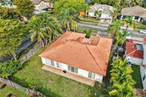 Villa ou maison à vendre à Miami, Floride: 4 chambres, 189.06 m2 № 2007578 - photo 30