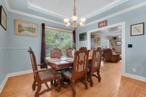 House in Lake Worth, Florida 4 bedrooms, 124.21 sq.m. № 1804479 - photo 6