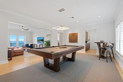 House in Longboat Key, Florida 5 bedrooms, 555.74 sq.m. № 2228419 - photo 14