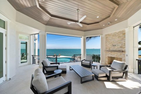 House in Longboat Key, Florida 5 bedrooms, 555.74 sq.m. № 2228419 - photo 3
