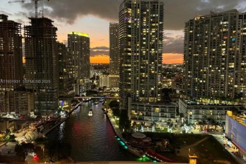 Снять в аренду кондоминиум в Майами, Флорида 1 спальня, 70.33м2, № 1990930 - фото 19