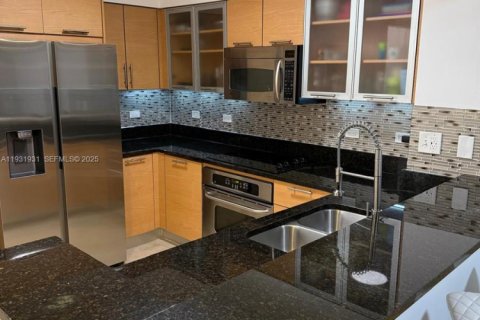 Снять в аренду кондоминиум в Майами, Флорида 1 спальня, 70.33м2, № 1990930 - фото 8