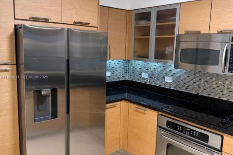 Снять в аренду кондоминиум в Майами, Флорида 1 спальня, 70.33м2, № 1990930 - фото 5