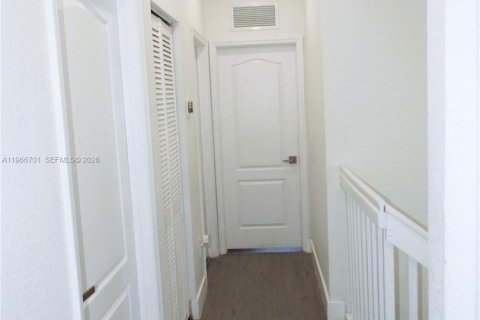 Купить таунхаус в Катлер-Бей, Флорида 3 спальни, 139.73м2, № 2081332 - фото 22