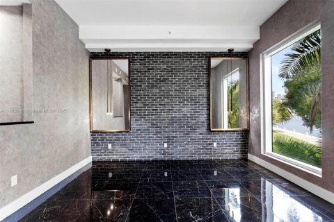 Condo in Aventura, Florida, 2 bedrooms № 1949967 - photo 22