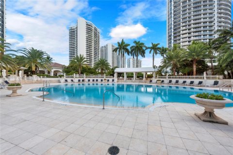 Copropriété à vendre à Aventura, Floride: 146.97 m2 № 1949967 - photo 11