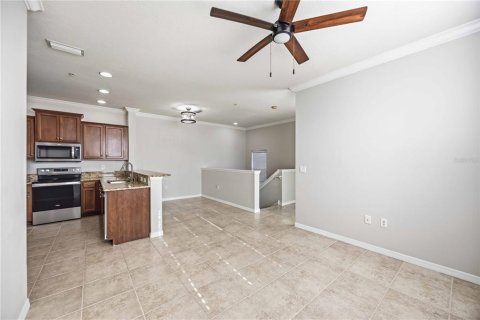 Condo in Sarasota, Florida, 2 bedrooms  № 2347258 - photo 7