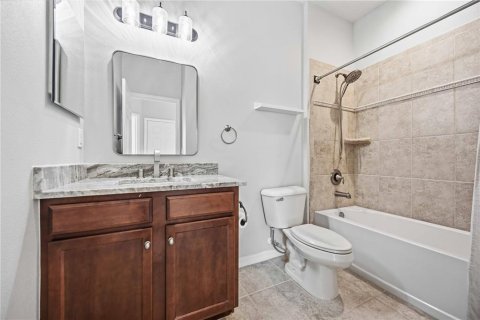 Condo in Sarasota, Florida, 2 bedrooms  № 2347258 - photo 16