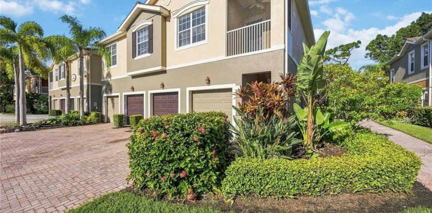 Condo in Sarasota, Florida, 2 bedrooms  № 2347258