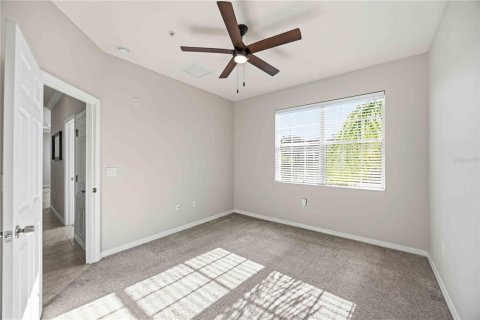 Condo in Sarasota, Florida, 2 bedrooms  № 2347258 - photo 17