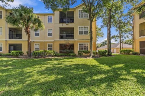 Condo in Orlando, Florida, 2 bedrooms  № 2395948 - photo 20