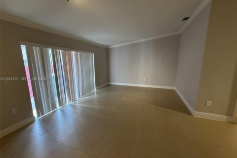 Купить кондоминиум в Майами, Флорида 2 спальни, 83.61м2, № 2054786 - фото 7