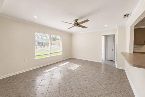 Villa ou maison à louer à Tampa, Floride: 4 chambres, 160.35 m2 № 2285514 - photo 9