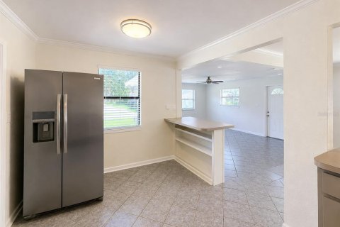 Villa ou maison à louer à Tampa, Floride: 4 chambres, 160.35 m2 № 2285514 - photo 7
