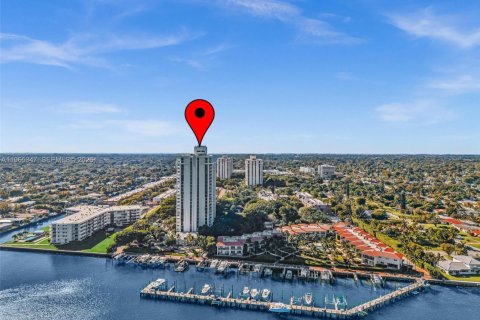 Copropriété à vendre à Miami, Floride: 2 chambres, 117.8 m2 № 2027007 - photo 2