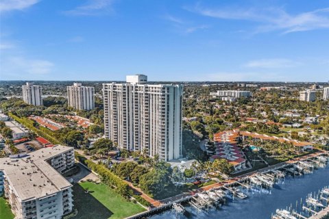 Copropriété à vendre à Miami, Floride: 2 chambres, 117.8 m2 № 2027007 - photo 4