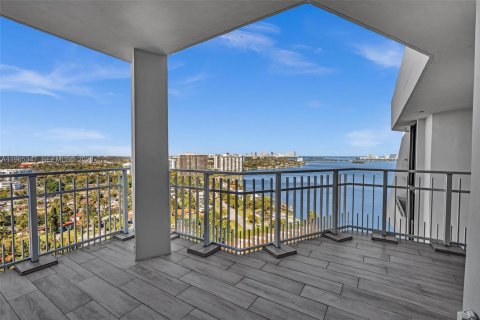 Copropriété à vendre à Miami, Floride: 2 chambres, 117.8 m2 № 2027007 - photo 21
