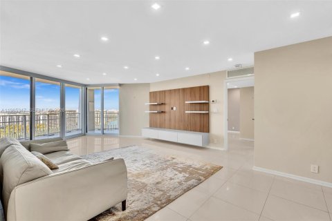 Copropriété à vendre à Miami, Floride: 2 chambres, 117.8 m2 № 2027007 - photo 9