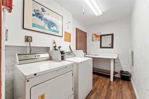 Condo in Sunrise, Florida, 1 bedroom  № 1745885 - photo 20