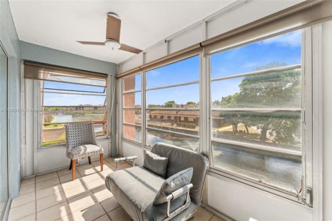Condo in Sunrise, Florida, 1 bedroom  № 1745885 - photo 9