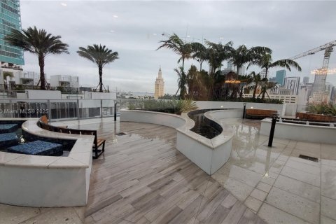 Condo in Miami, Florida, 2 bedrooms  № 1695295 - photo 23