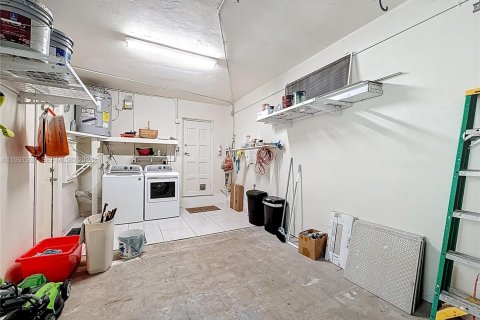 Casa en venta en Coral Gables, Florida, 2 dormitorios, 128.95 m2 № 2060342 - foto 28